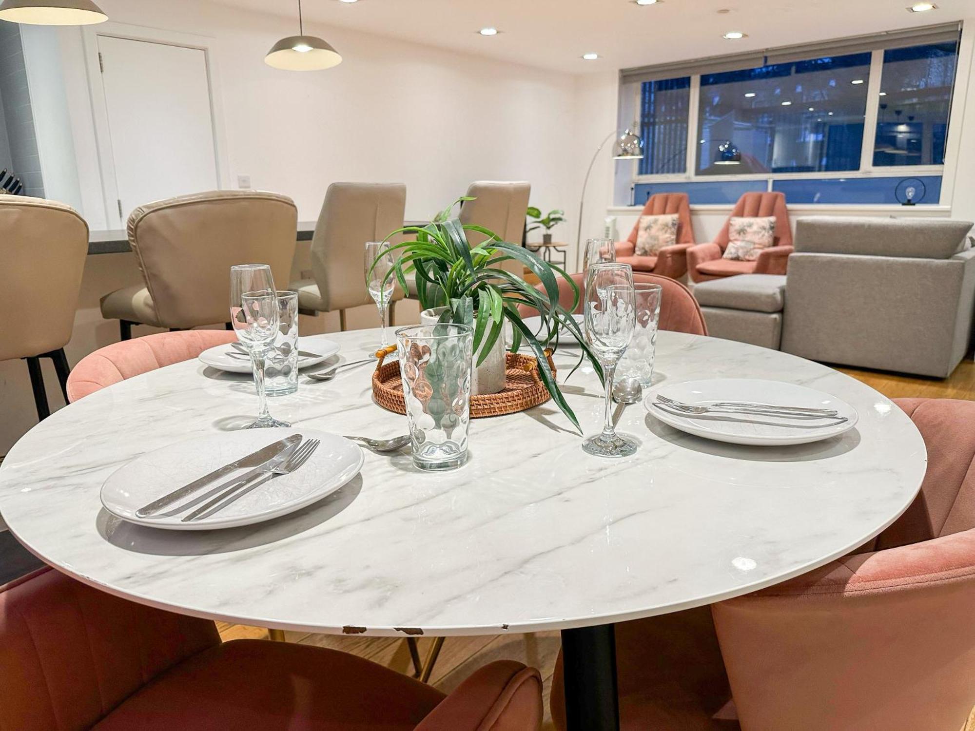 Chic 3 Bedroom Flat With Private Terrace In Holloway Near Finsbury Park London Kültér fotó