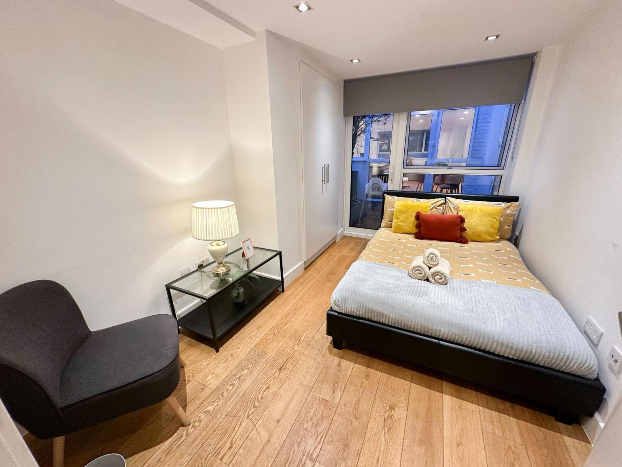 Chic 3 Bedroom Flat With Private Terrace In Holloway Near Finsbury Park London Kültér fotó