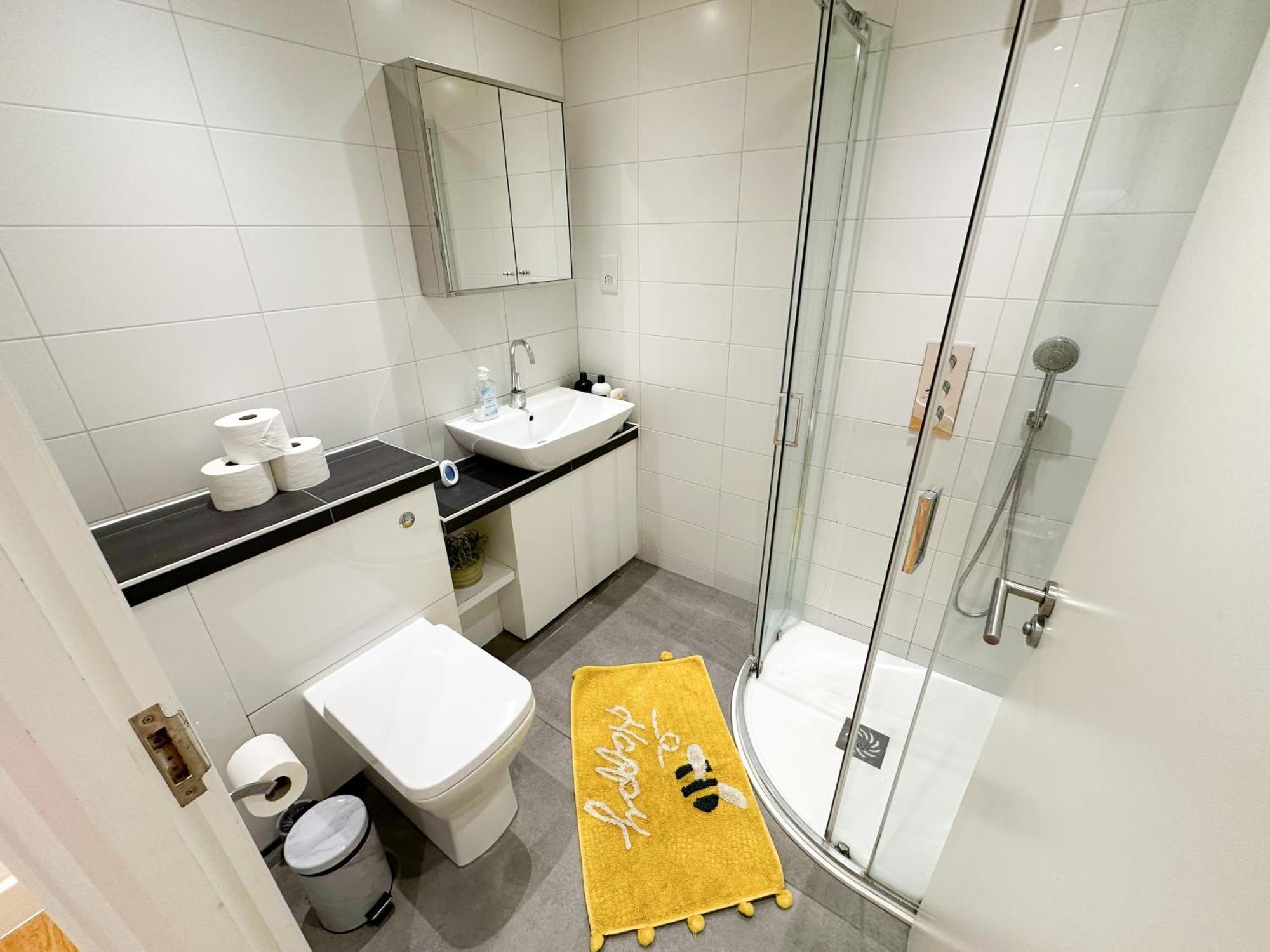Chic 3 Bedroom Flat With Private Terrace In Holloway Near Finsbury Park London Kültér fotó