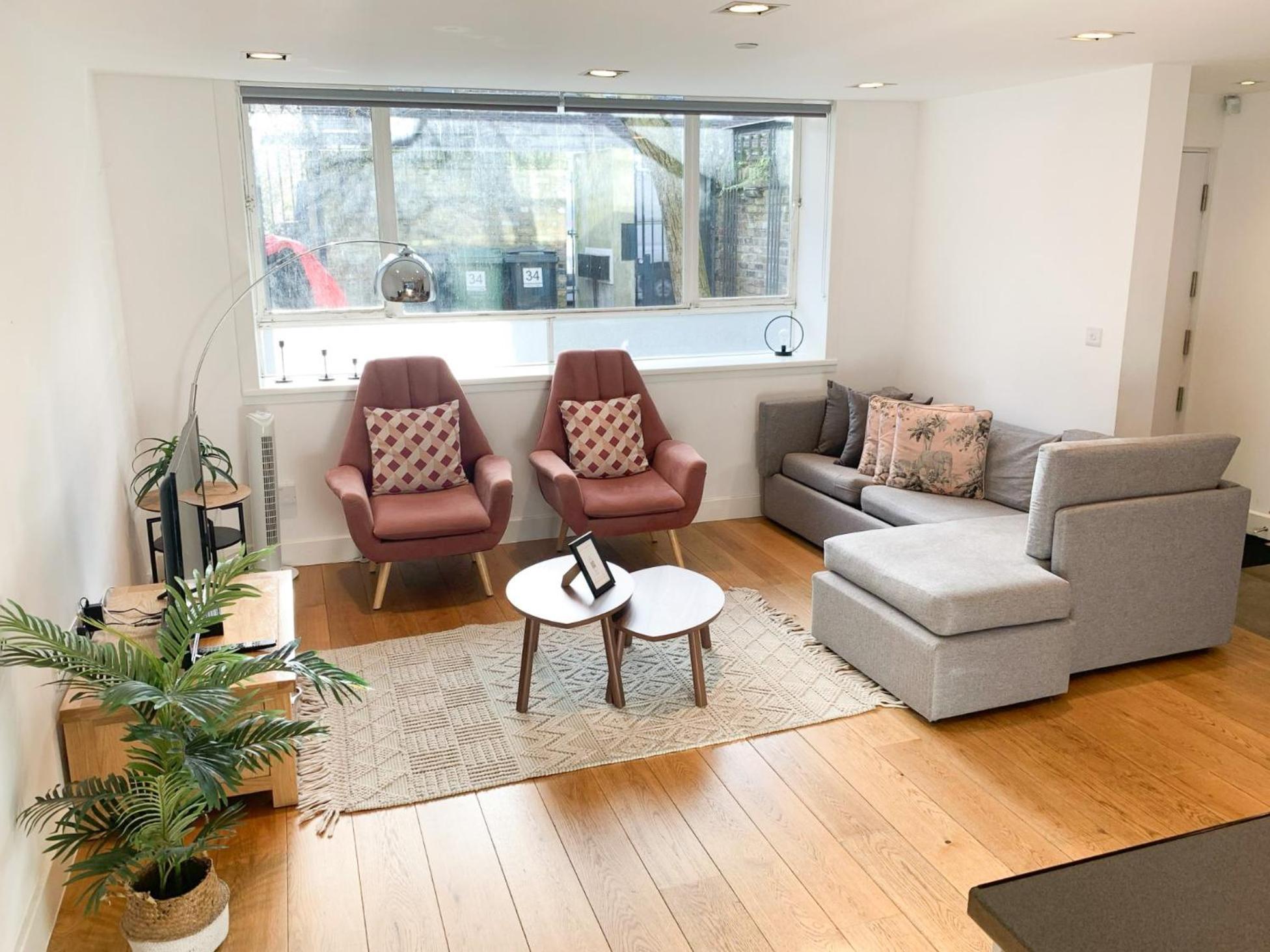 Chic 3 Bedroom Flat With Private Terrace In Holloway Near Finsbury Park London Kültér fotó