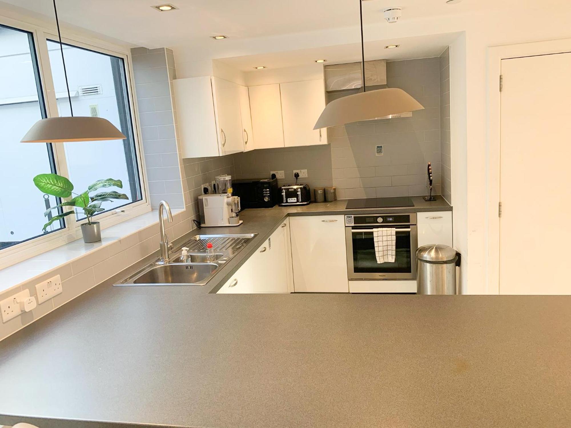 Chic 3 Bedroom Flat With Private Terrace In Holloway Near Finsbury Park London Kültér fotó