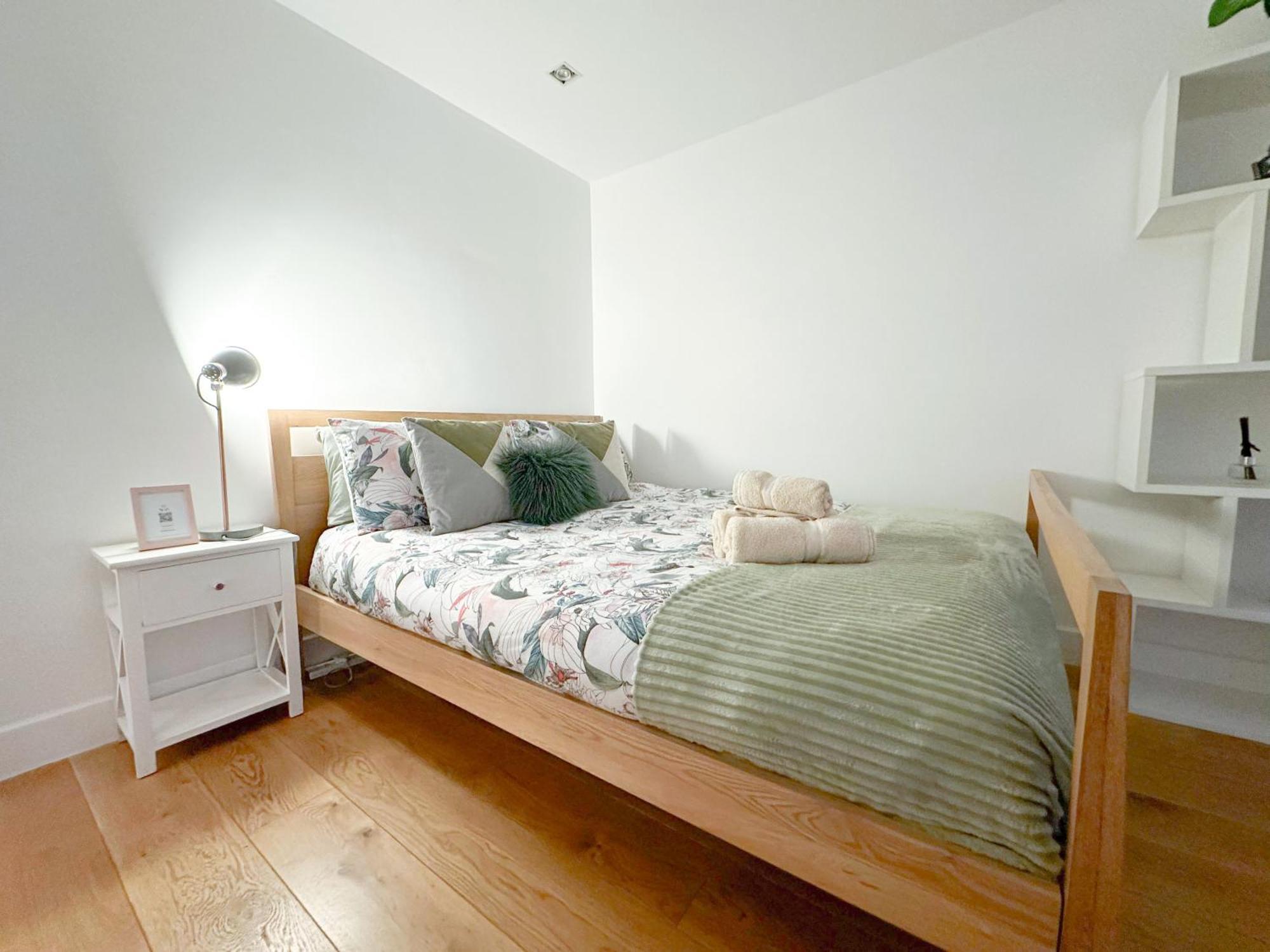 Chic 3 Bedroom Flat With Private Terrace In Holloway Near Finsbury Park London Kültér fotó