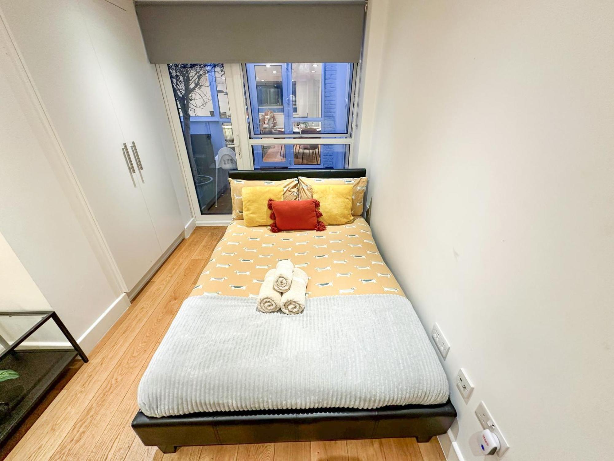 Chic 3 Bedroom Flat With Private Terrace In Holloway Near Finsbury Park London Kültér fotó